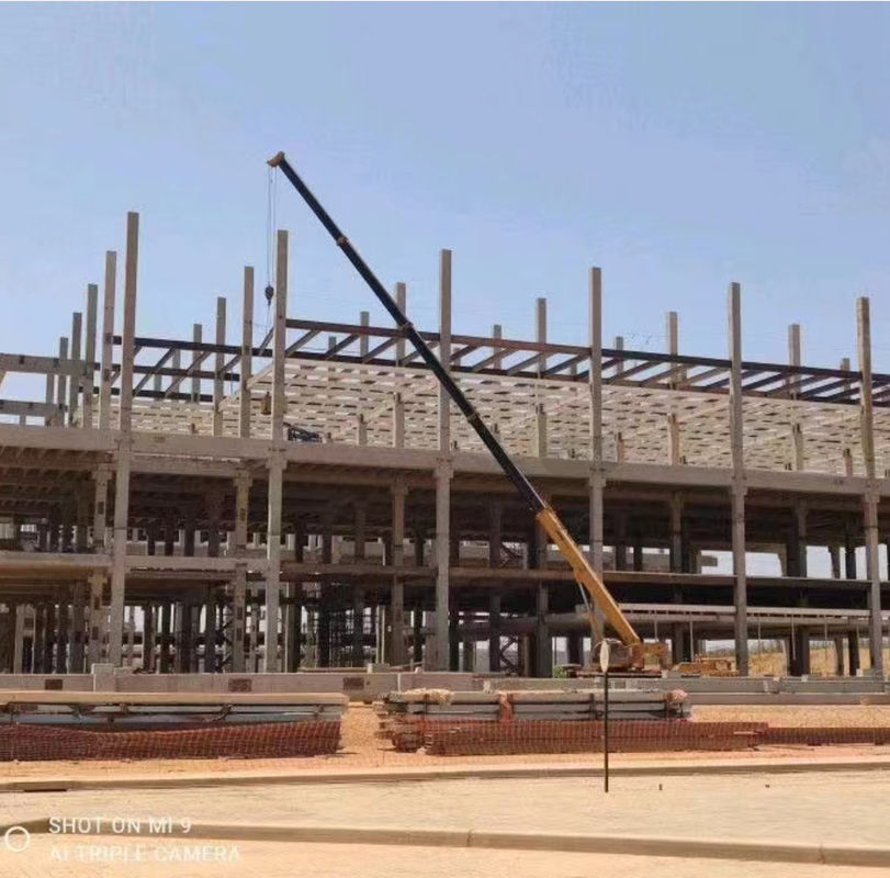 Edificio de fábrica prefabricado impermeable fácil de ensamblar/taller de estructuras de acero/almacén